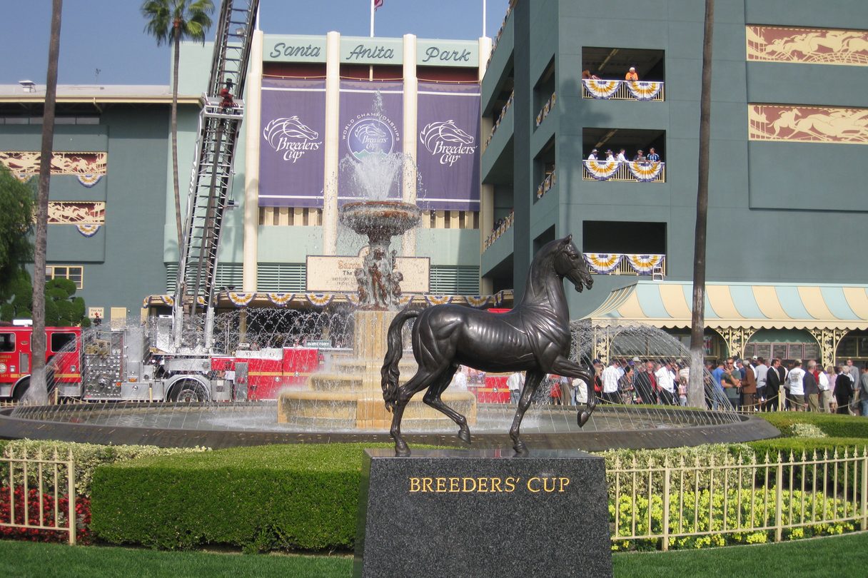 La tribuna del hipódromo Santa Anita Park, en Arcadia.